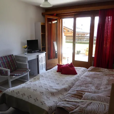 Belcombes Apartamento *