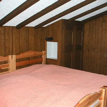 Apartment Belcombes *